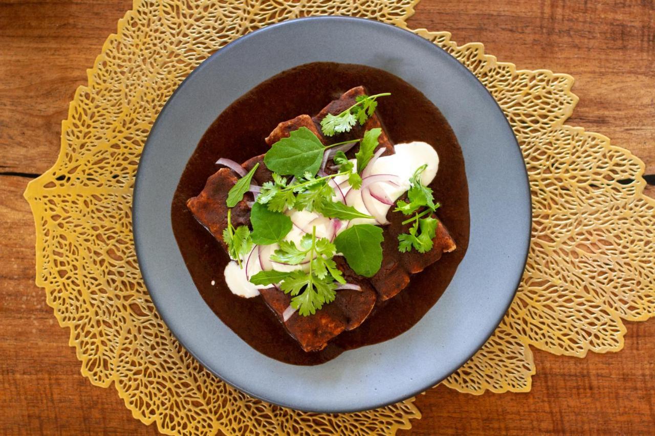 Hotel Makaaba Eco-Boutique Bacalar Exterior foto A plate of enchiladas